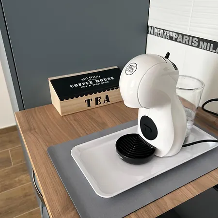 Sunny - Luminosi E Vicino Museo Ferrari Lägenhet